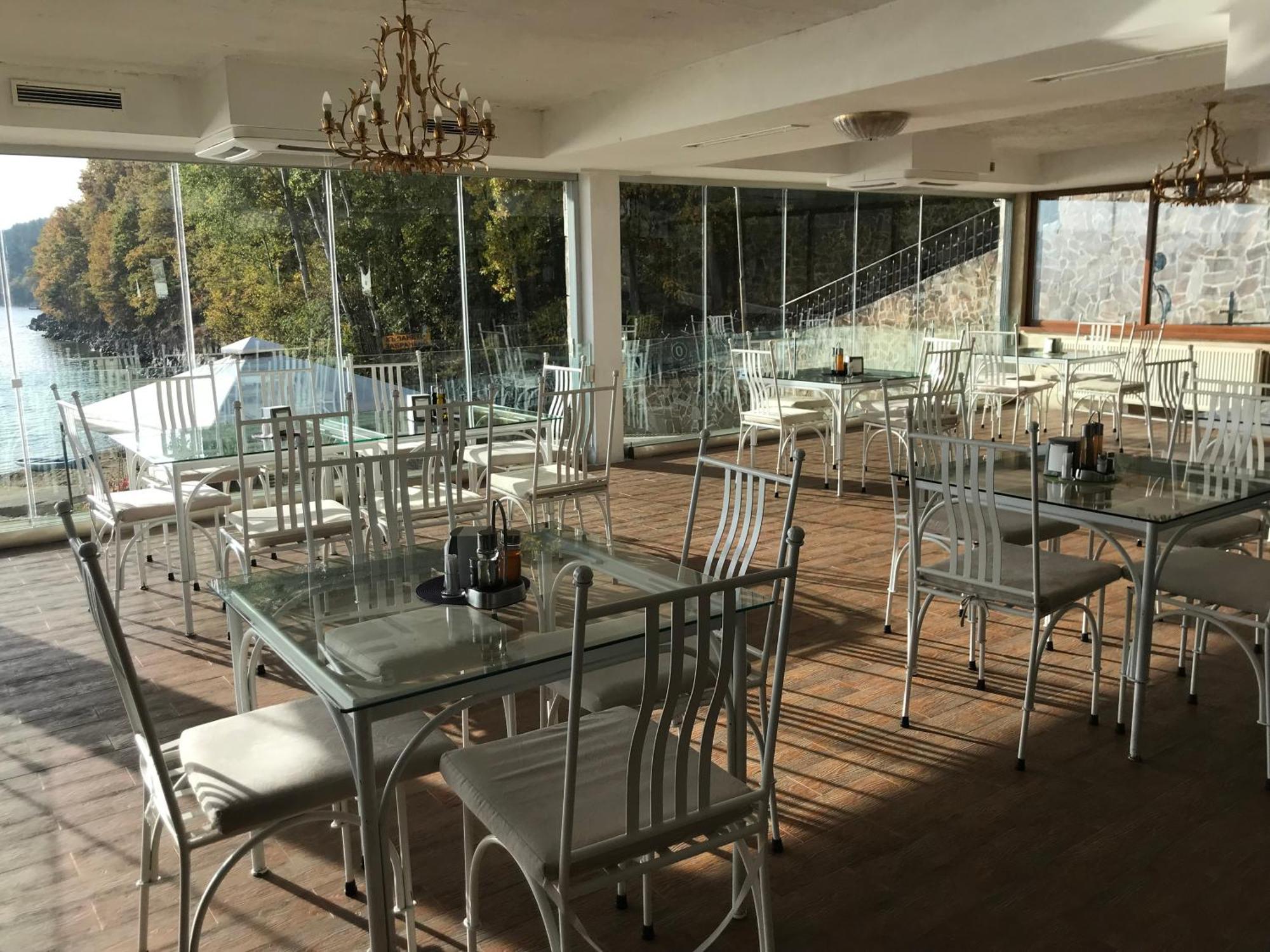Kamelot Hotel Pasarel Zewnętrze zdjęcie