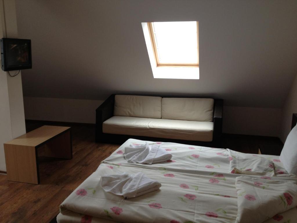 Kamelot Hotel Pasarel Zewnętrze zdjęcie