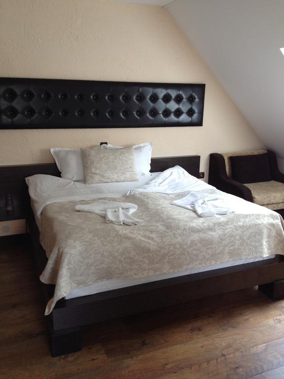 Kamelot Hotel Pasarel Zewnętrze zdjęcie